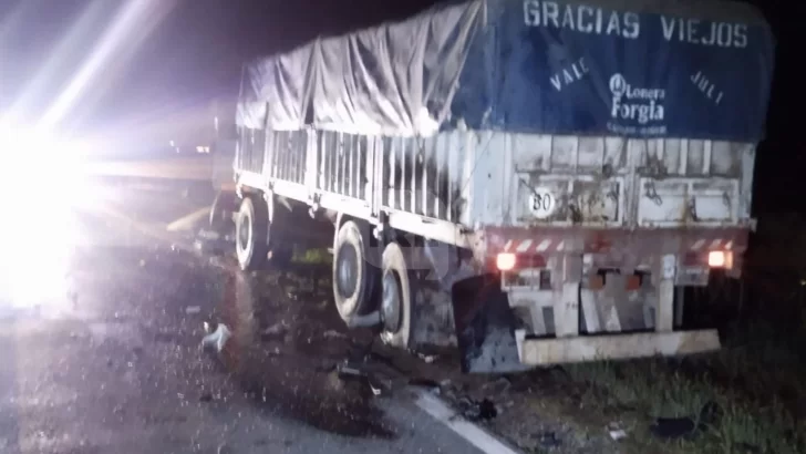 Dos camiones protagonizaron un fuerte accidente en ruta 65 y de milagro no hubo heridos