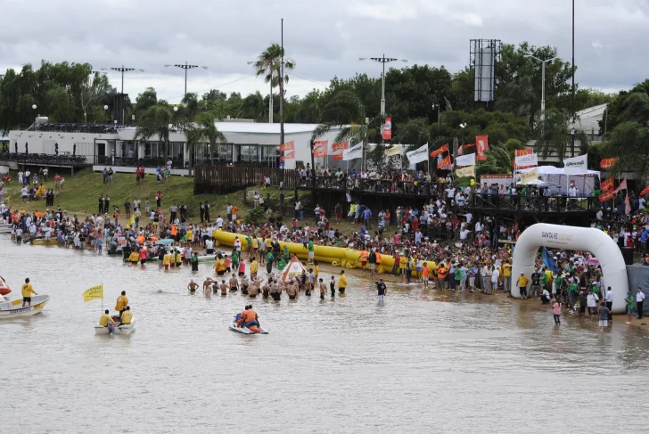 Vuelve “la más linda del mundo” en su 47ª edición: La maratón acuática Santa Fe-Coronda