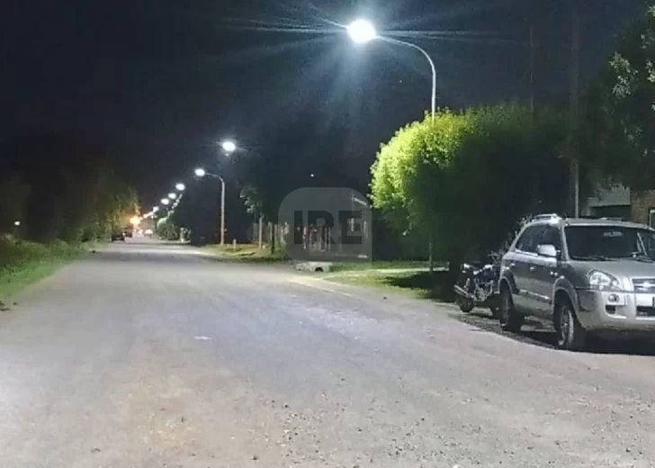 Maciel avanza en la instalación de luminarias led en su alumbrado público