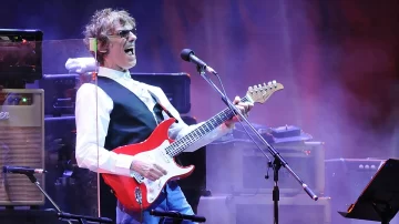 Día del Músico: ¿Por qué se celebra hoy en homenaje a Spinetta?