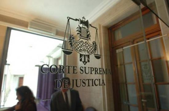 El Ejecutivo envió a la Legislatura tres nombres para cubrir vacantes en la Corte Suprema de Santa Fe