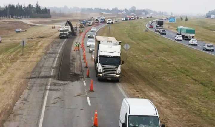 Corte total y desvío del tránsito en la Autopista por las obras del tercer carril: Preven demoras