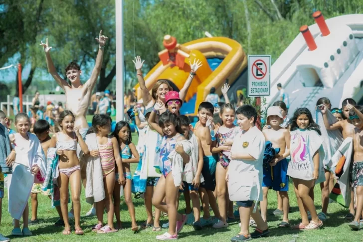 Más de 600 niños disfrutaron del cierre de la escuela de verano 2025 en Timbúes