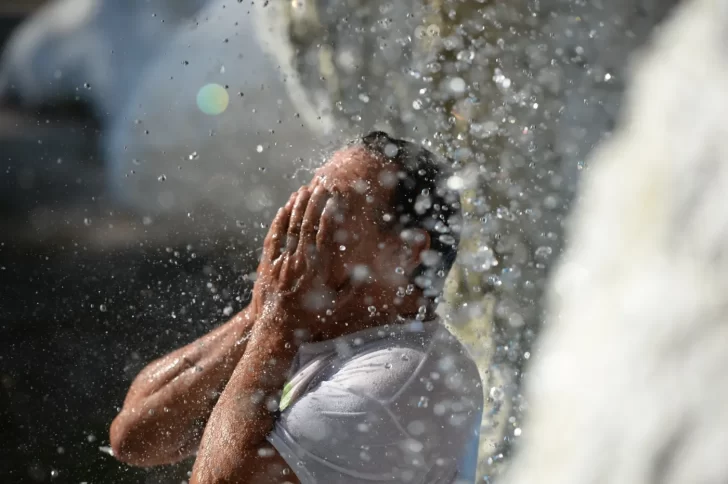 Lunes de calor intenso en la región: El descenso de temperatura llegaría el martes con tormentas